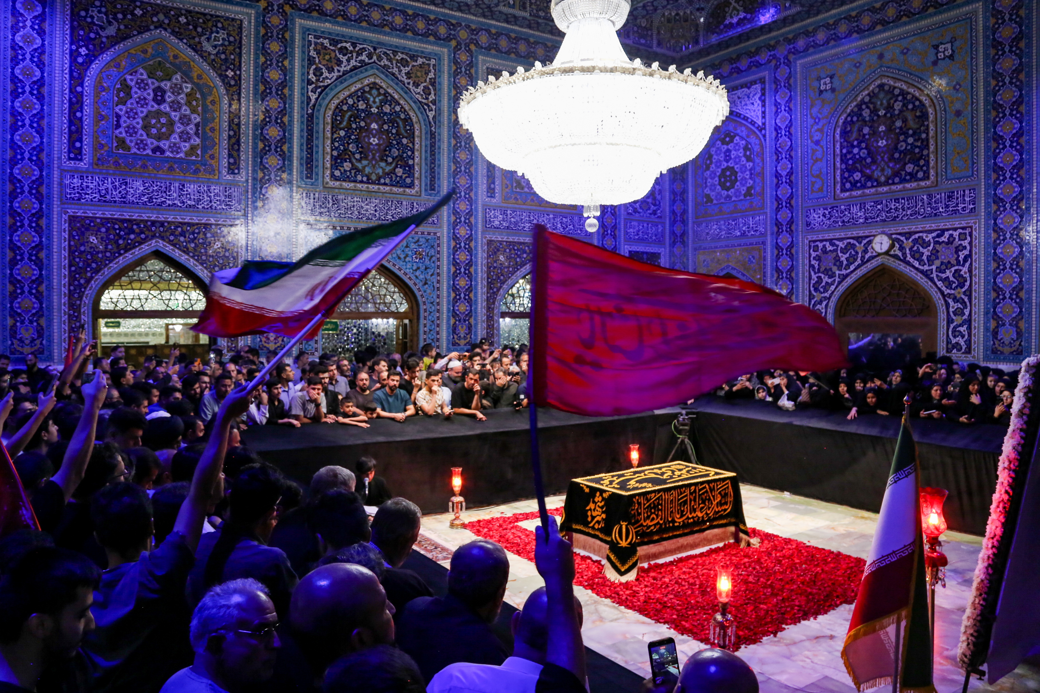 مراسم بزرگداشت چهلم «آقای شهید ایران» در حرم مطهر رضوی، مشهد (5)_1405528232450