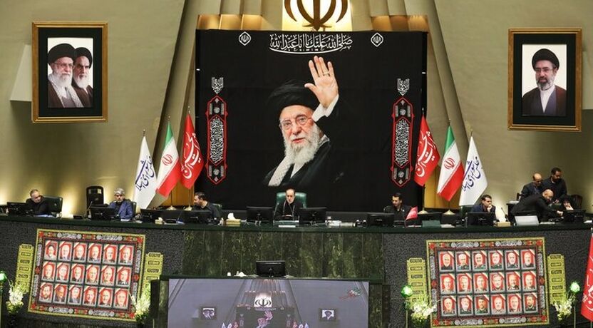 رای ۲۱۰ نماینده به پایان بن‌بست قانون‌گذاری؛ مخالفت اقلیت مانع اصلاح آیین‌نامه نشد