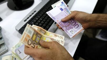 افت قیمت یورو در شروع معاملات؛ یورو امروز چند تومان شد؟