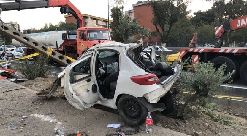 تصادف مرگبار پژو ۲۰۷ در بزرگراه بسیج تهران؛ زن و دختر ۹ ساله جان باختند