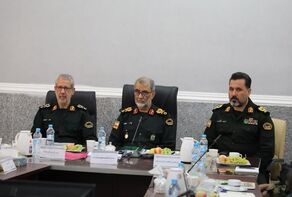 تاکید جانشین فرمانده کل انتظامی بر هوشمندی اطلاعاتی و آمادگی رزمی