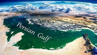 هرمز همچنان زیر سایه تصمیم ایران؛ ادعای عبور کشتی‌ها در برابر واقعیت میدان