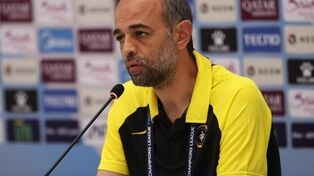 نویدکیا در سپاهان ماندنی است اما به نیمکت وابسته نیست