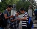 بررسی روانشناختی تفاوت‌های هویتی نسل زد و آلفا در عصر دیجیتال

