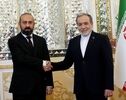 رایزنی تهران و ایروان در میانه تحولات منطقه؛ وزیر خارجه ارمنستان با عراقچی دیدار کرد