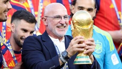 دلا فوئنته تا ۲۰۳۰ ماندنی شد؛ اسپانیا برای دفاع از قهرمانی آماده می‌شود