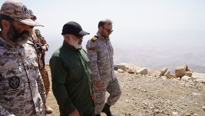 همانند دوران دفاع مقدس در مقابل دشمن ذره‌ای کوتاه نخواهیم آمد