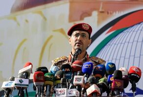 فرودگاه عدن زیر آتش موشک‌های یمن؛ هشدار صریح به عربستان