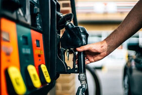 قیمت بنزین؛ واکنش کمیسیون انرژی به زمزمه افزایش نرخ