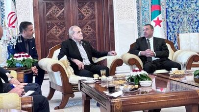 توقف پزشکیان در الجزیره در مسیر نیویورک