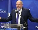 مخالفان نتانیاهو او را به سوءاستفاده از تهدید ایران متهم کردند