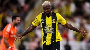 الهلال با فاصله ۳ امتیاز از النصر، تنها صدرنشین لیگ حرفه‌ای عربستان ماند
