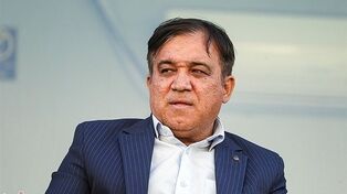  از تصمیمات سرمربی استقلال حمایت می‌کنیم