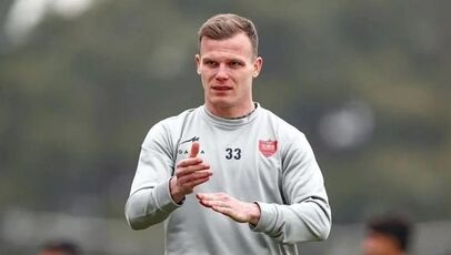 دفاع مدیرعامل پرسپولیس از دنیل گرا؛ قرارداد ۷۷۰ هزار دلاری فاش شد