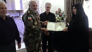 دیدار جانشین نیروی زمینی ارتش با خانواده شهید سالمی/ امیر نعمتی: راه شهدا با قدرت ادامه دارد