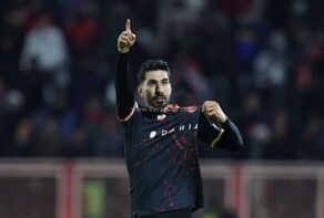 جذب هافبک سابق پرسپولیس توسط پیکان