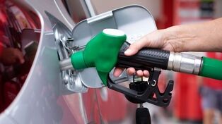 ماجرای بنزین ۱۰ هزار تومانی چیست؟ جزئیات نرخ سوم و خودروهای مشمول