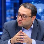 ترامپ بین جنگ و مذاکره گرفتار شد؛ چرا تصمیم نهایی درباره ایران هنوز دشوار است؟