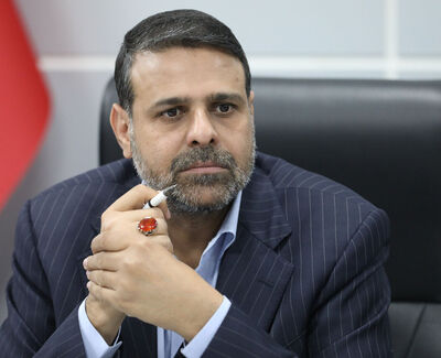 نادری: تنگه هرمز مصداق عینی شکست الگوی امنیتی فراساحلی آمریکاست