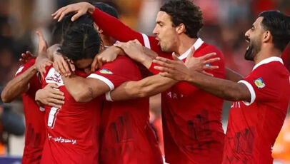 نیمه نخست با برتری دو گله پرسپولیس مقابل شمس‌آذر