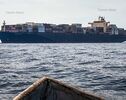 نفتکش متخلف در شرق تنگه هرمز آتش گرفت؛ ادعای ارتش درباره خاموش بودن سامانه‌های ردیابی