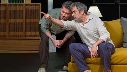 بازگشت باپیری به صحنه بعد از ۷ سال؛ تئاتر در میانه جنگ چه می‌کند؟