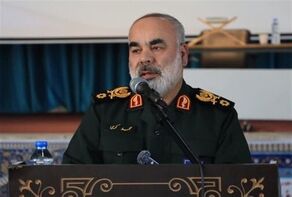  جنگ ترکیبی دشمن علیه ایران تمام‌عیار است؛ در مقابل آنها ایستاده‌ایم