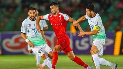 پرسپولیس با شکست ذوب‌آهن به یک قدمی صدر رسید